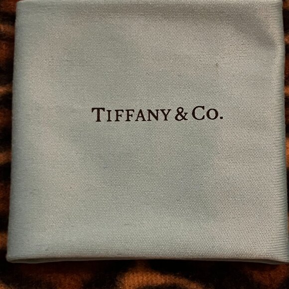 Tiffany & Co Eyeglasses/Sunglasses Cleaning Cloth - Picture 3 of 3